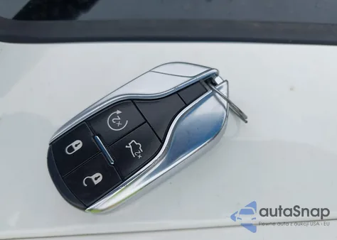 2019 Maserati Ghibli S Q4 Gransport from USA, damaged, VIN ZAM57YTSXK1313546